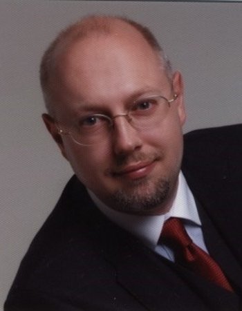 A picture of PhD Jens Pahnke.